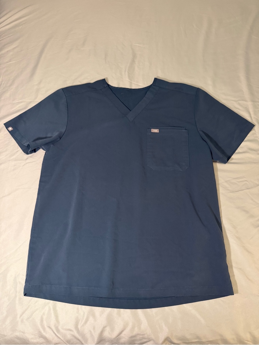 Figs Men's Dark Harbor V-Neck Scrub Top